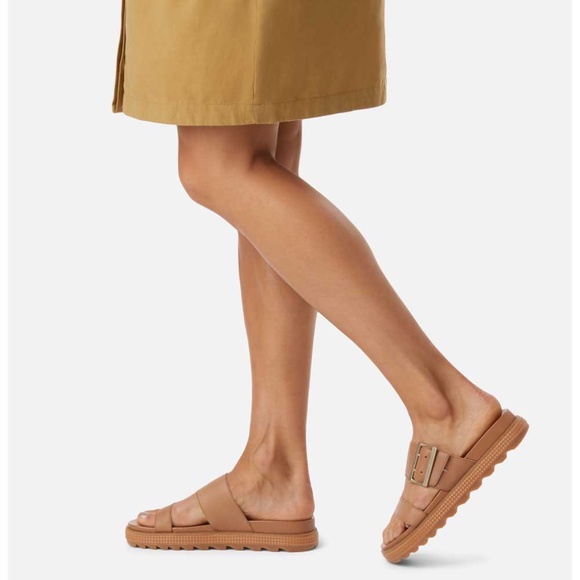 Sorel Shoes - EUC Sorel Roaming Buckle Sandal Slides Neutral Tan Size 9